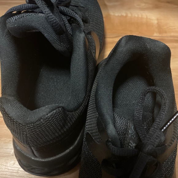 Black Nike Womens Revolution 6 Next Nature Running Shoes - Picture 2 of 8